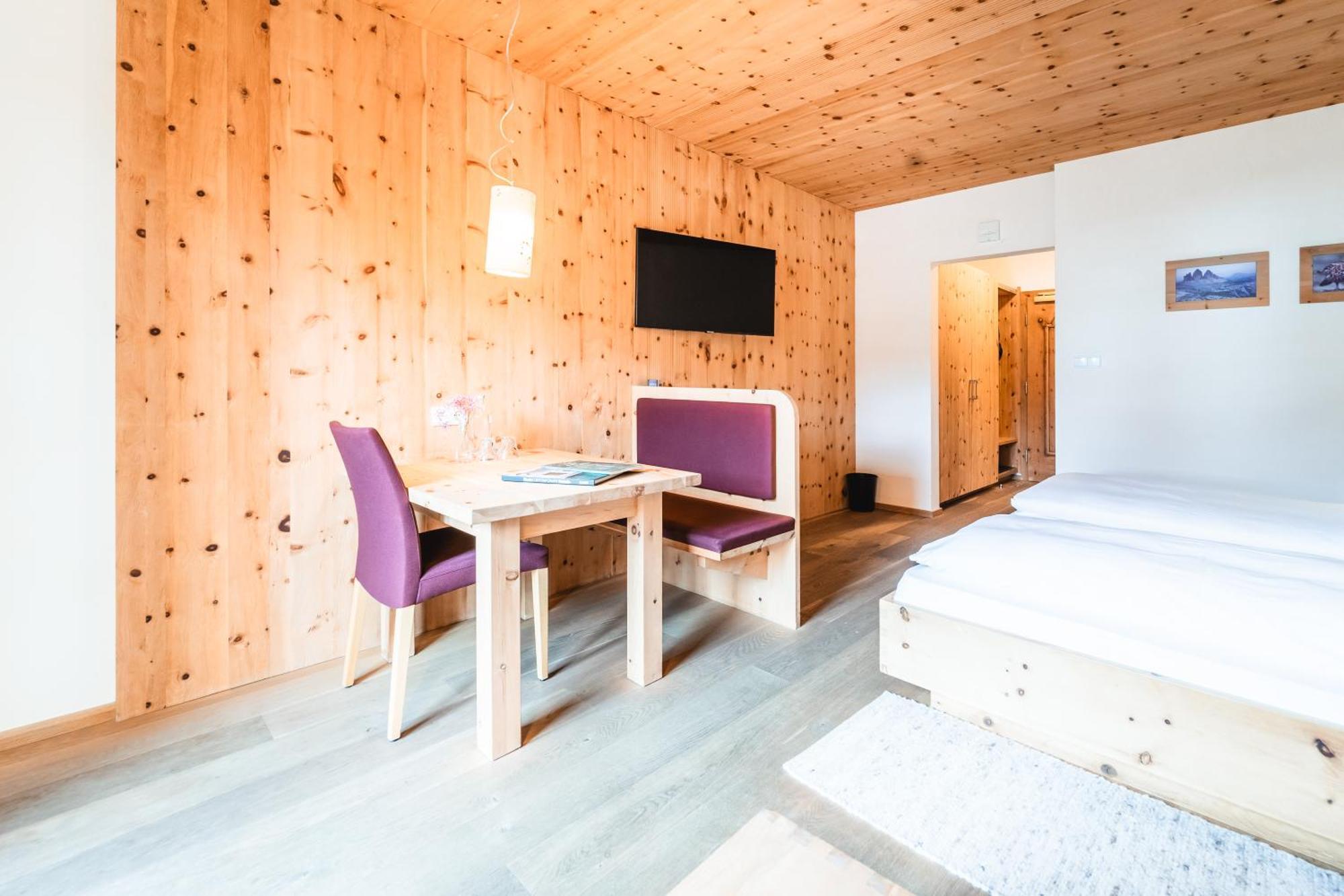 Naturhotel Leitlhof San Candido Bagian luar foto