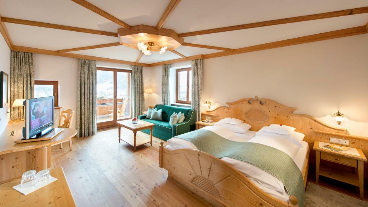 Naturhotel Leitlhof San Candido Bagian luar foto