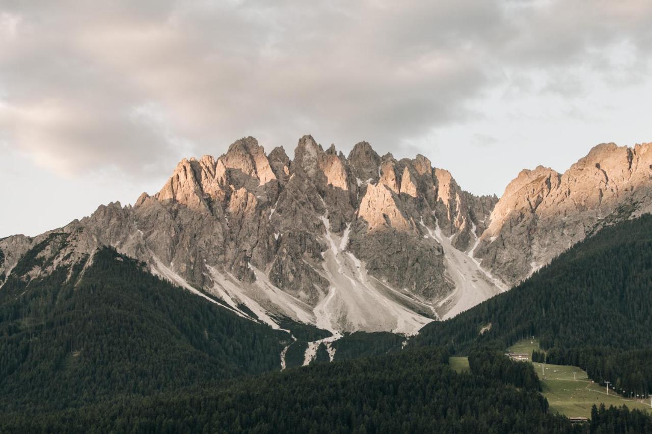 Naturhotel Leitlhof San Candido Bagian luar foto